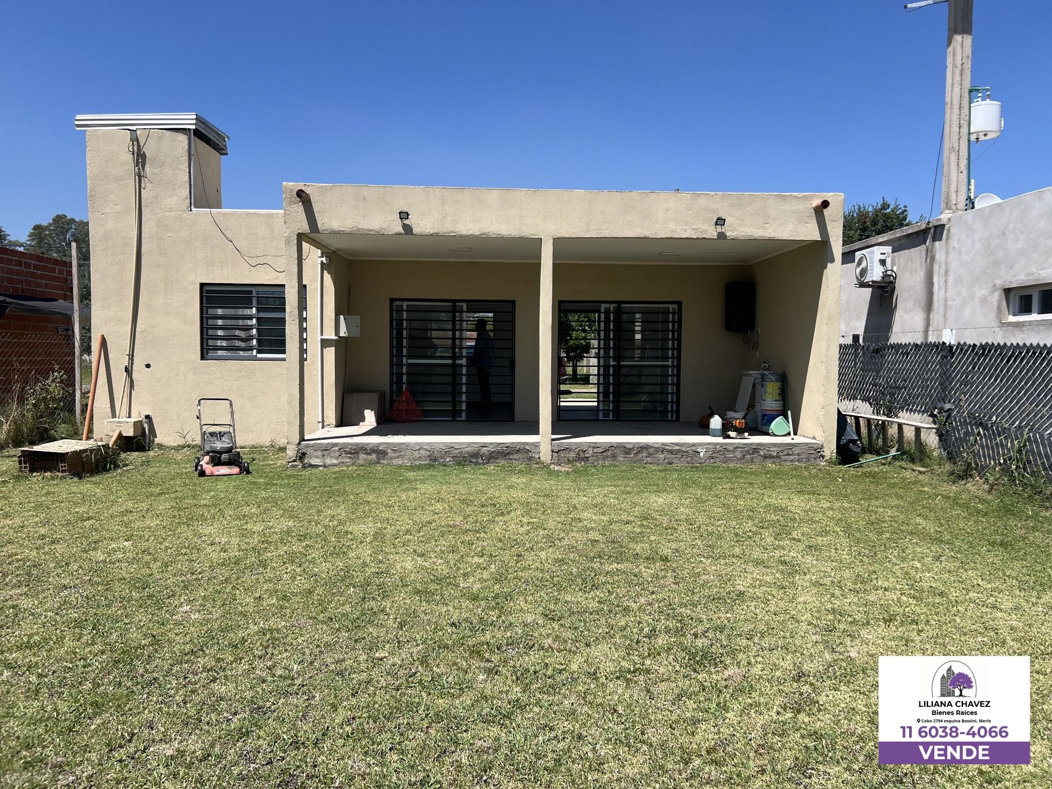 Casa de 3 ambientes en venta en Mariano Acosta 2