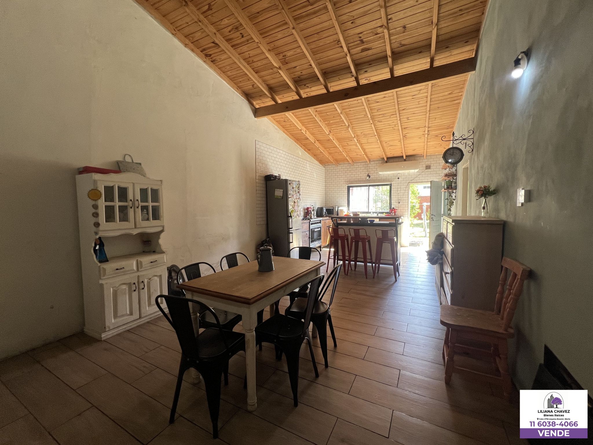Casa de 5 ambientes a la venta en Mariano Acosta Merlo 2