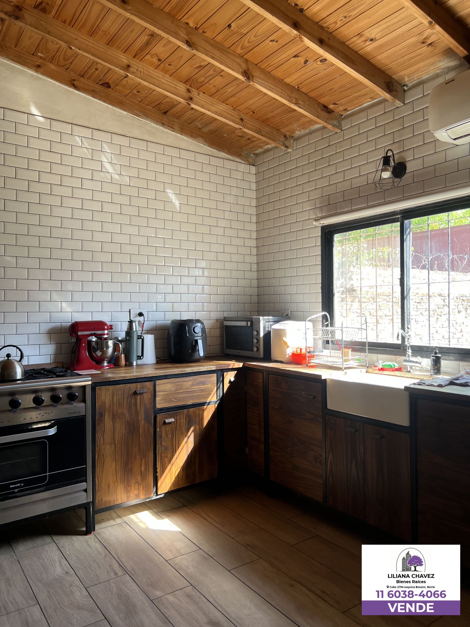 Casa de 5 ambientes a la venta en Mariano Acosta Merlo 2