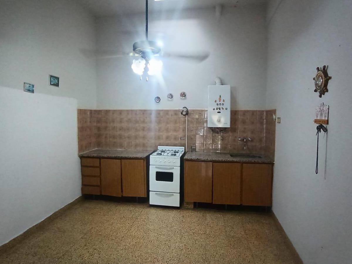 Casa Lote Propio en Esquina, 3 Ambientes, Pergamino 3205, Villa Soldati 5