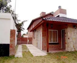 Aguas Verdes alquilo temp alta el mejor chalet a 200 mts del mar 2