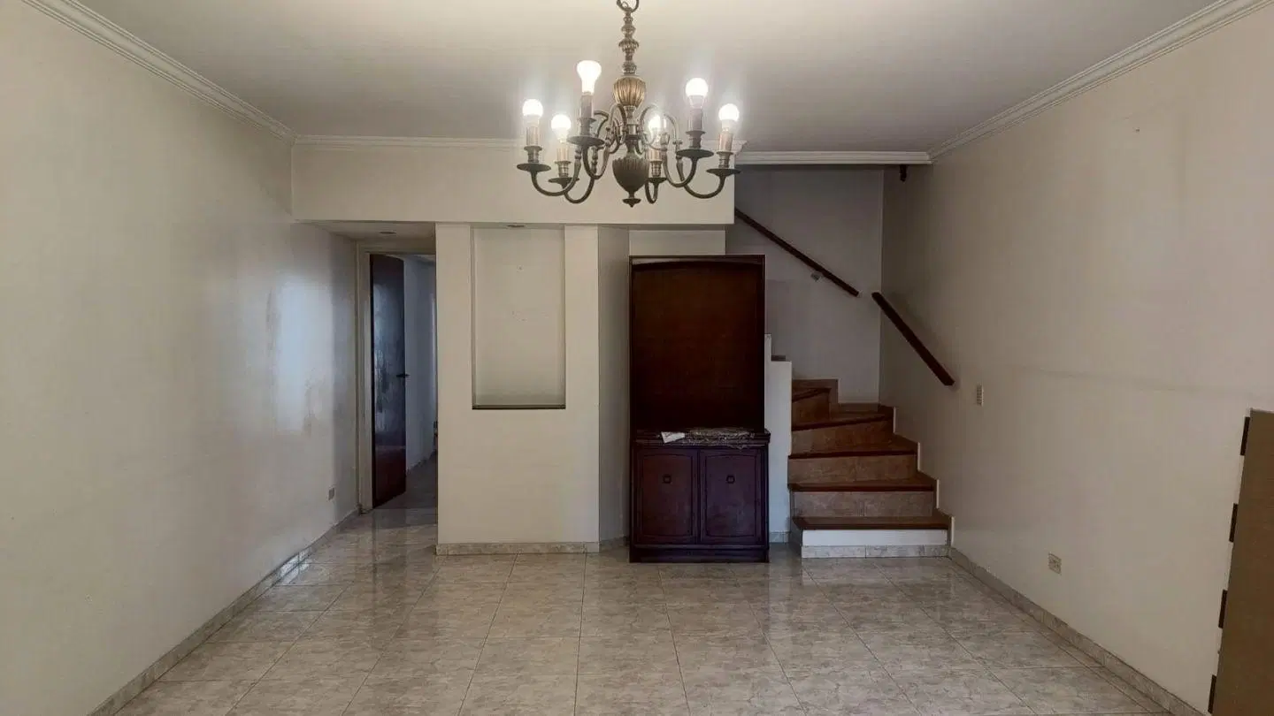 VENTA DUPLEX 4 AMBIENTES + PATIO + ENTRADA PARA AUTO VELEZ SARSFIELD CABA 5