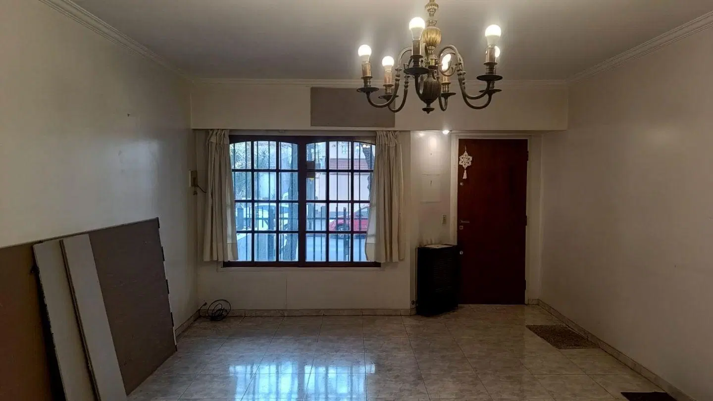 VENTA DUPLEX 4 AMBIENTES + PATIO + ENTRADA PARA AUTO VELEZ SARSFIELD CABA 3