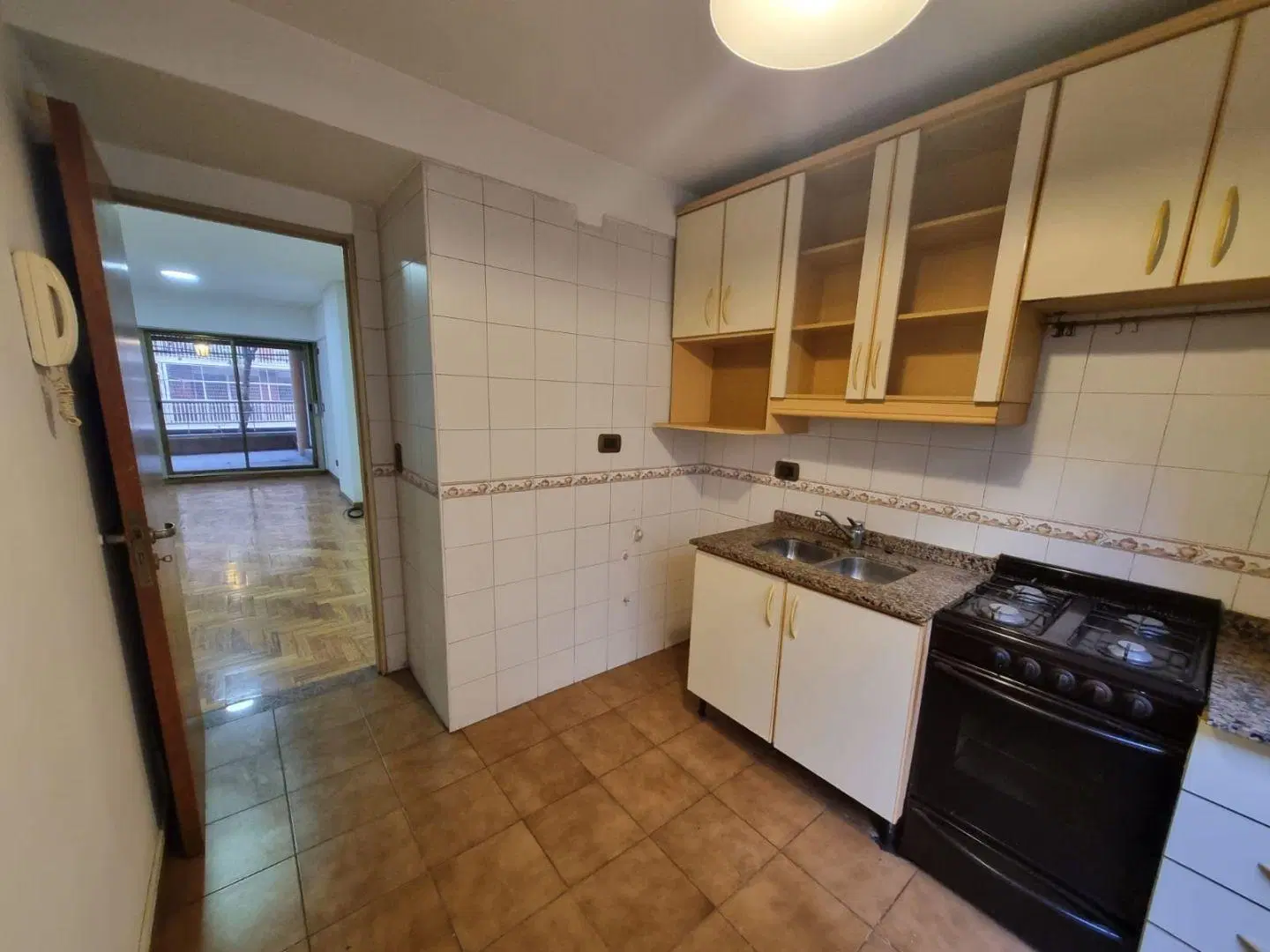 VENTA MONOAMBIENTE + PATIO CABALLITO 5