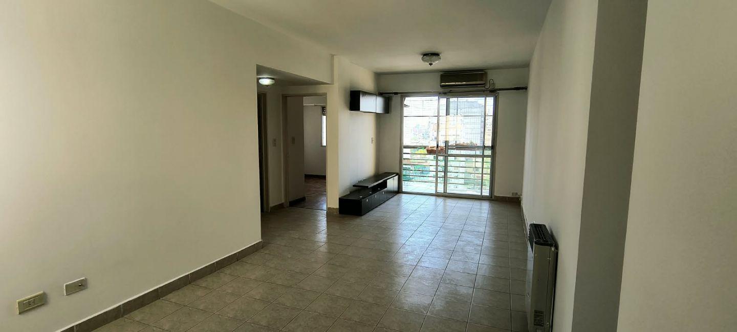 Foto de 3 AMB. FRENTE BALCÓN FLORESTA, imagen 2