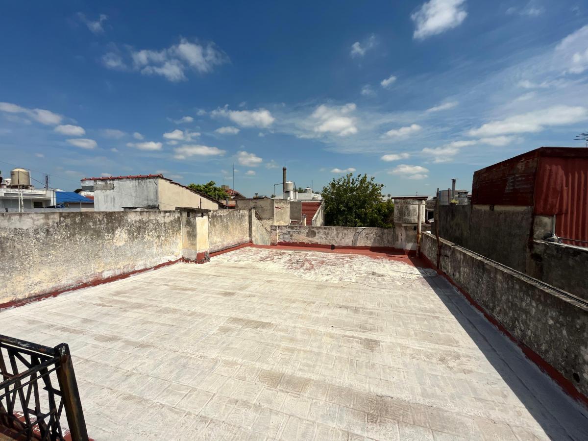 Foto de Amplia casa de 3 ambientes con garage, amplio patio y terraza, imagen 4