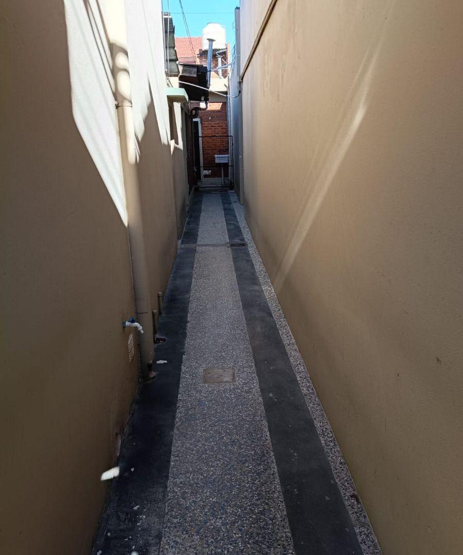 Foto de Departamento de 2 ambientes tipo casa sin expensas, imagen 1