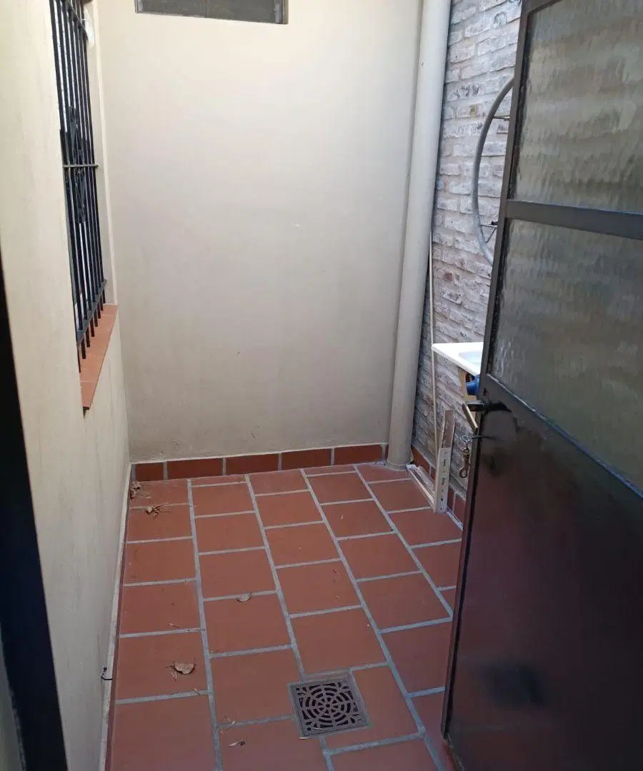 Departamento de 2 ambientes tipo casa sin expensas 5