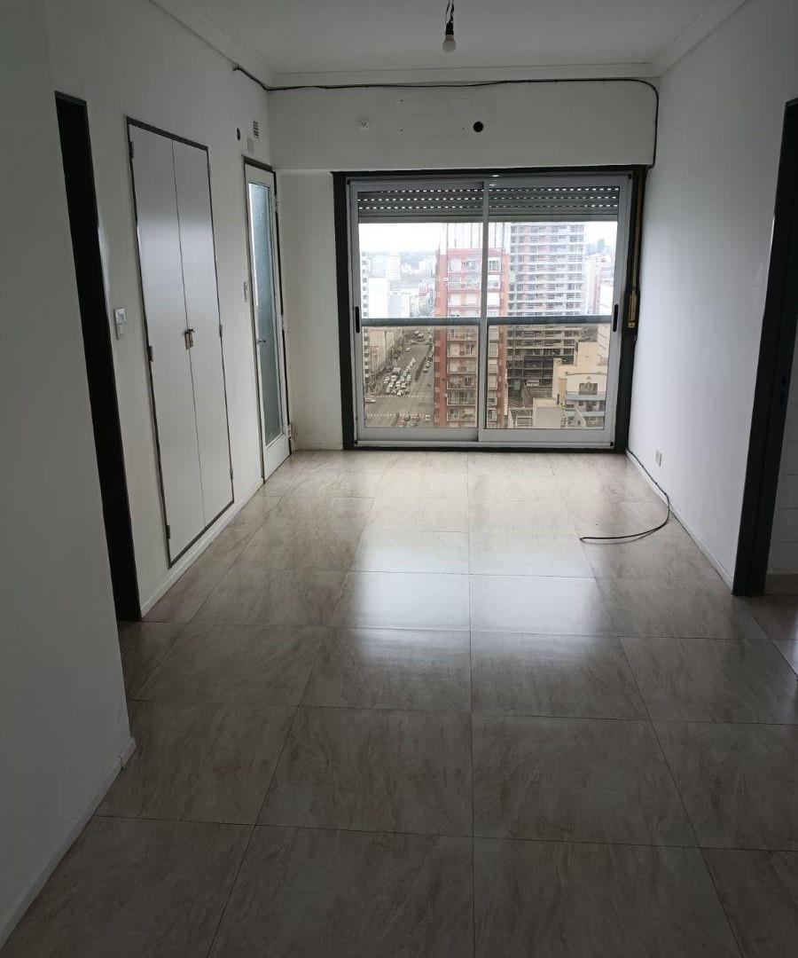 Foto de Departamento De 2 Ambientes En Lanus Centro, imagen 1