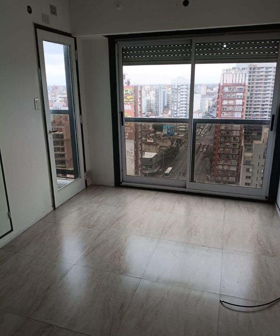 Foto de Departamento De 2 Ambientes En Lanus Centro, imagen 2
