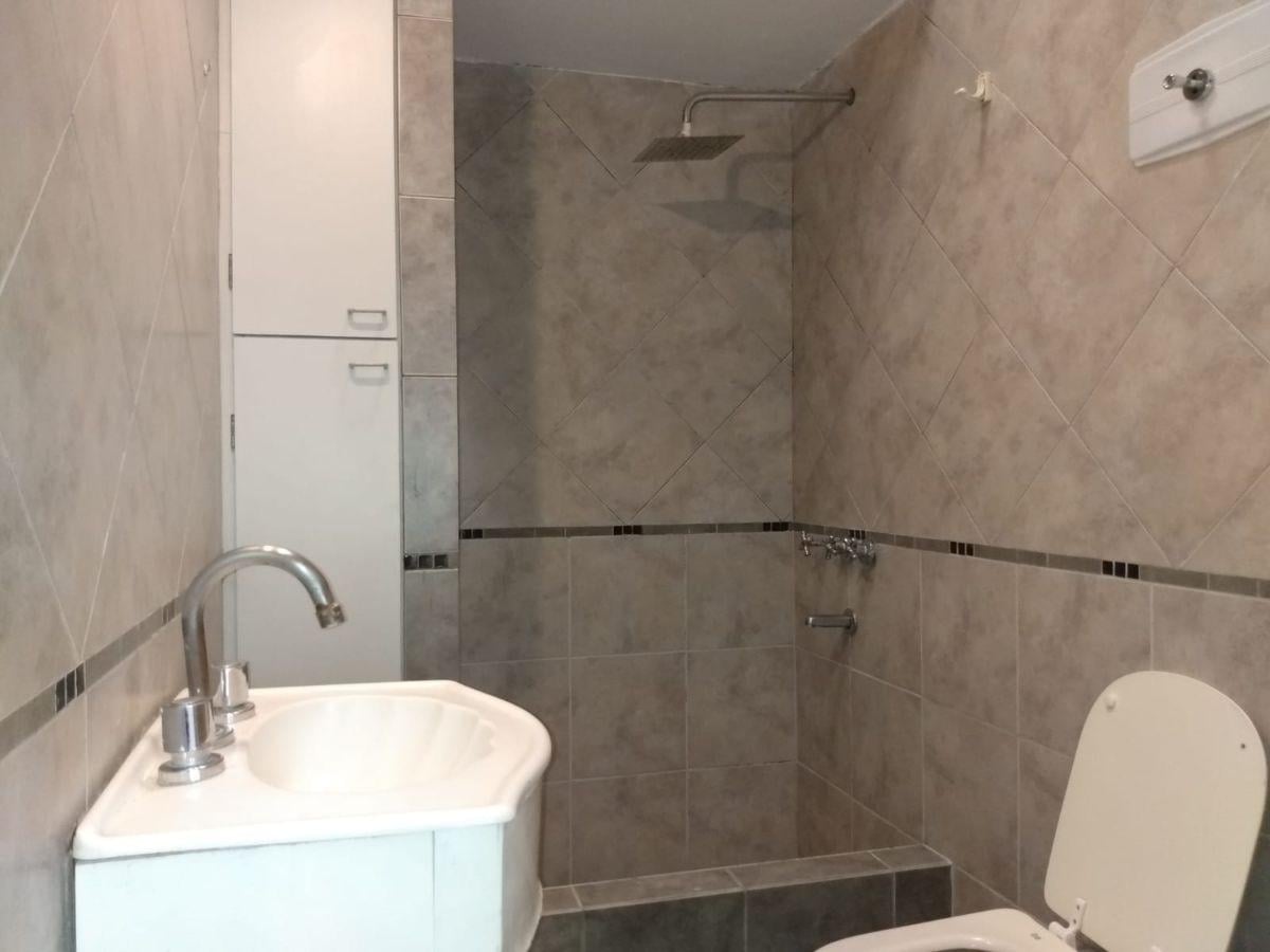 Foto de Departamento De 3 Ambientes Con Galpon Interno, imagen 1