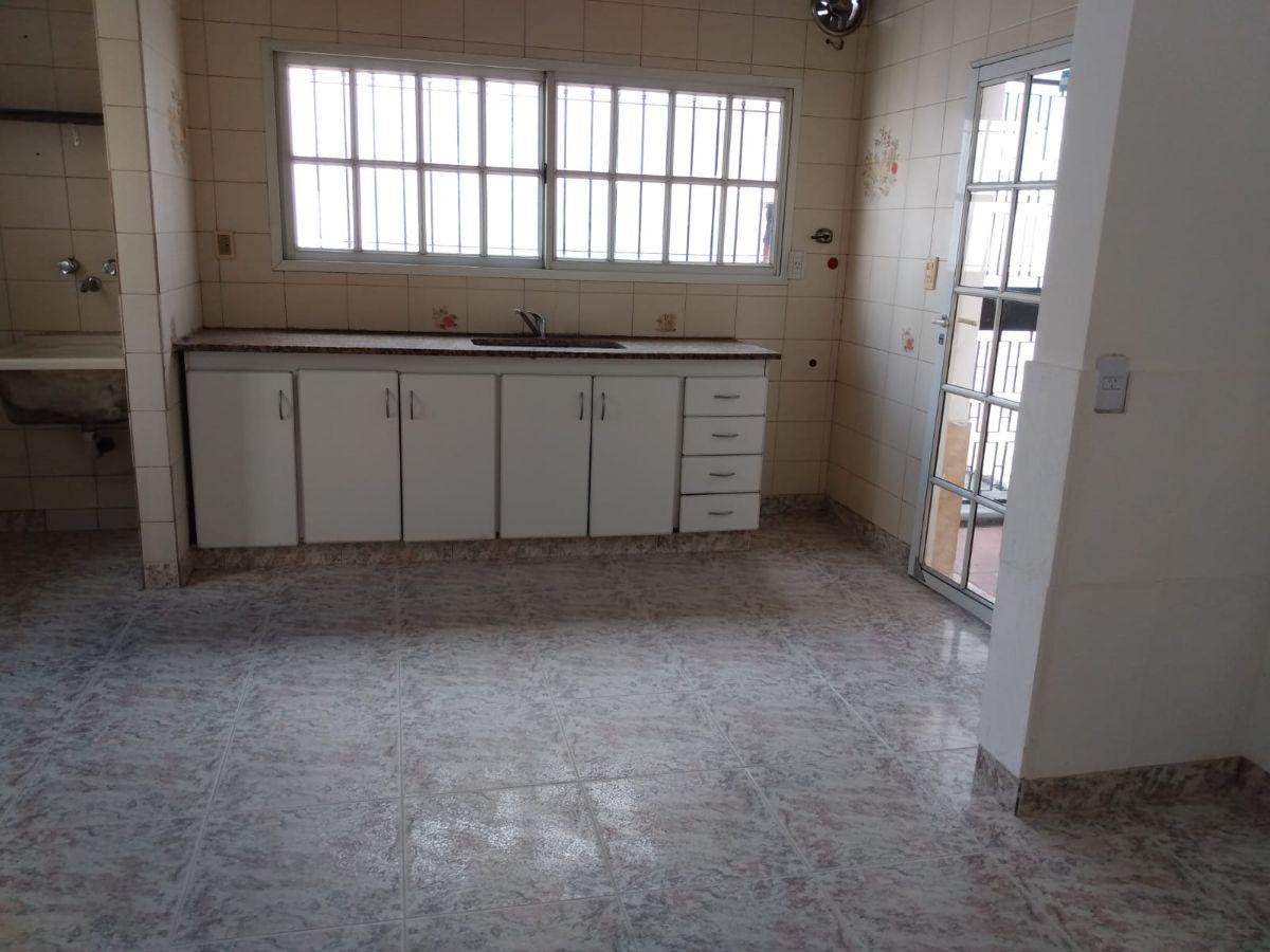 Foto de Departamento De 3 Ambientes Con Galpon Interno, imagen 2