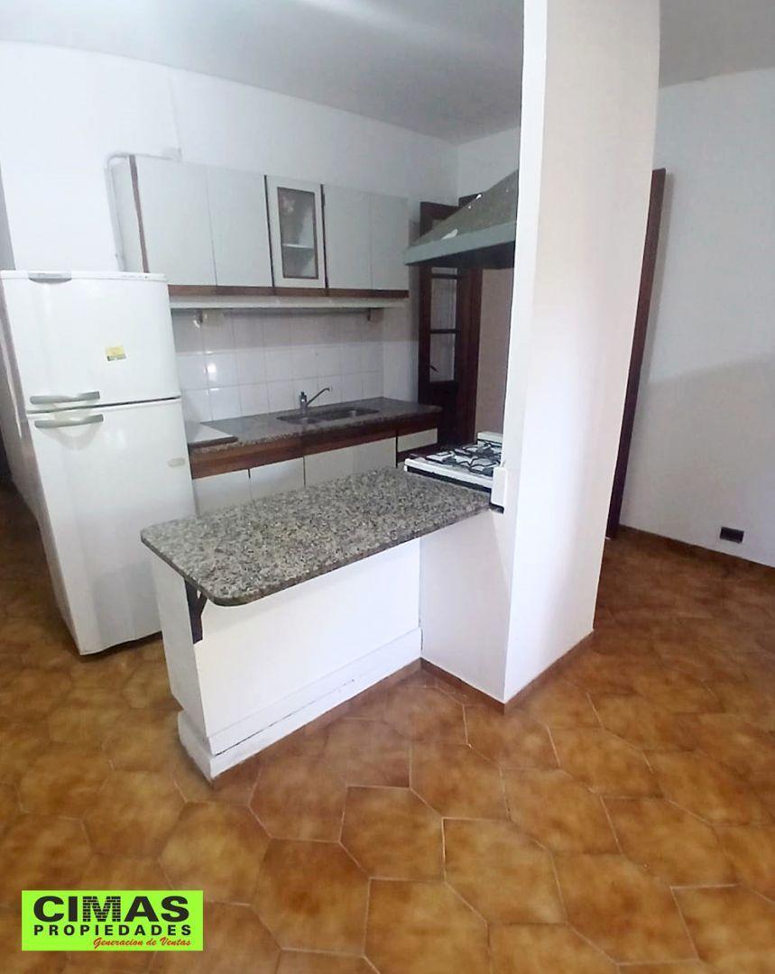 Duplex 4 Amb. Al Frente con Entrada de Auto *devoto* 1