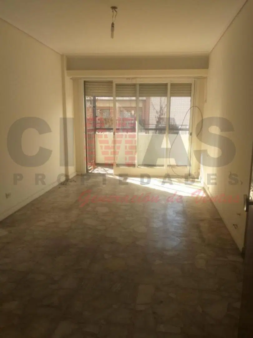 SEMIPISO 4 AMB. CON BALCON CORRIDO AL FRENTE 2
