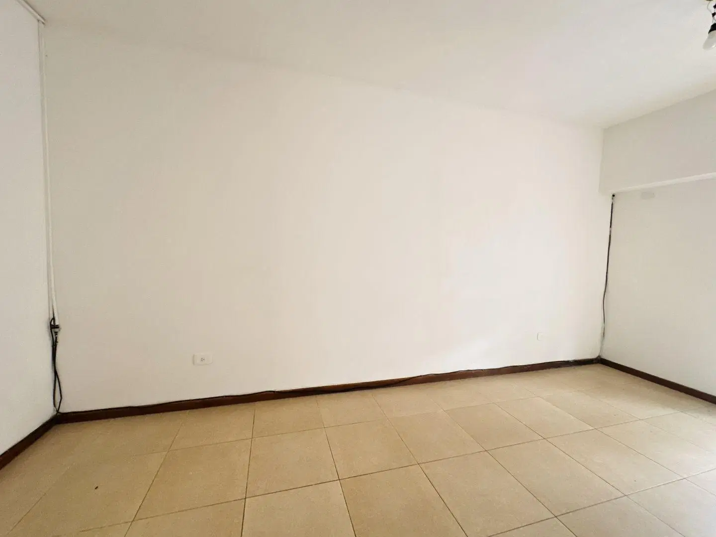 PH 2 AMBIENTES PB CON PATIO *SIN EXPENSAS* SEMI NUEVO 4 AÑOS 5