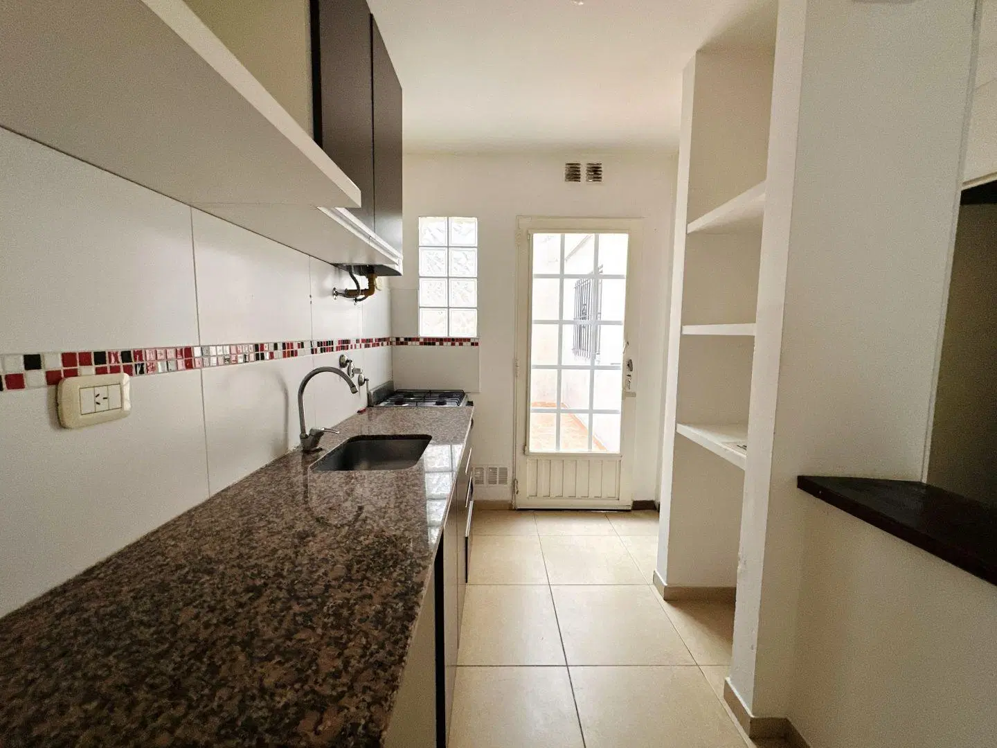 PH 2 AMBIENTES PB CON PATIO *SIN EXPENSAS* monte castro SEMI NUEVO 5 AÑOS 2