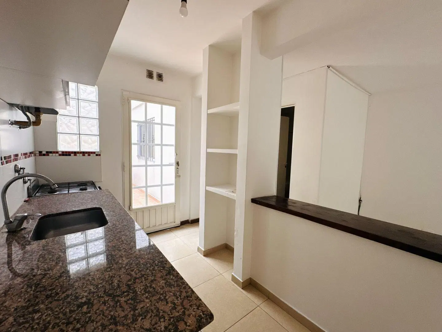 PH 2 AMBIENTES PB CON PATIO *SIN EXPENSAS* floresta SEMI NUEVO 5 AÑOS 5