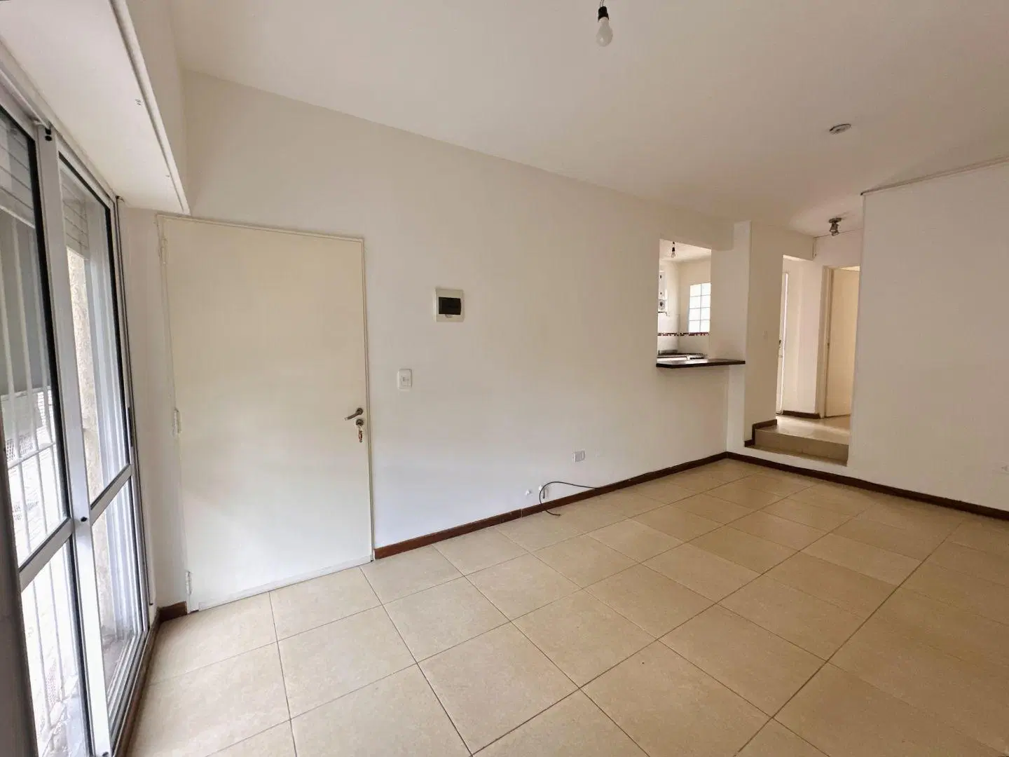alquiler PH 2 AMBIENTES PB CON PATIO floresta 3