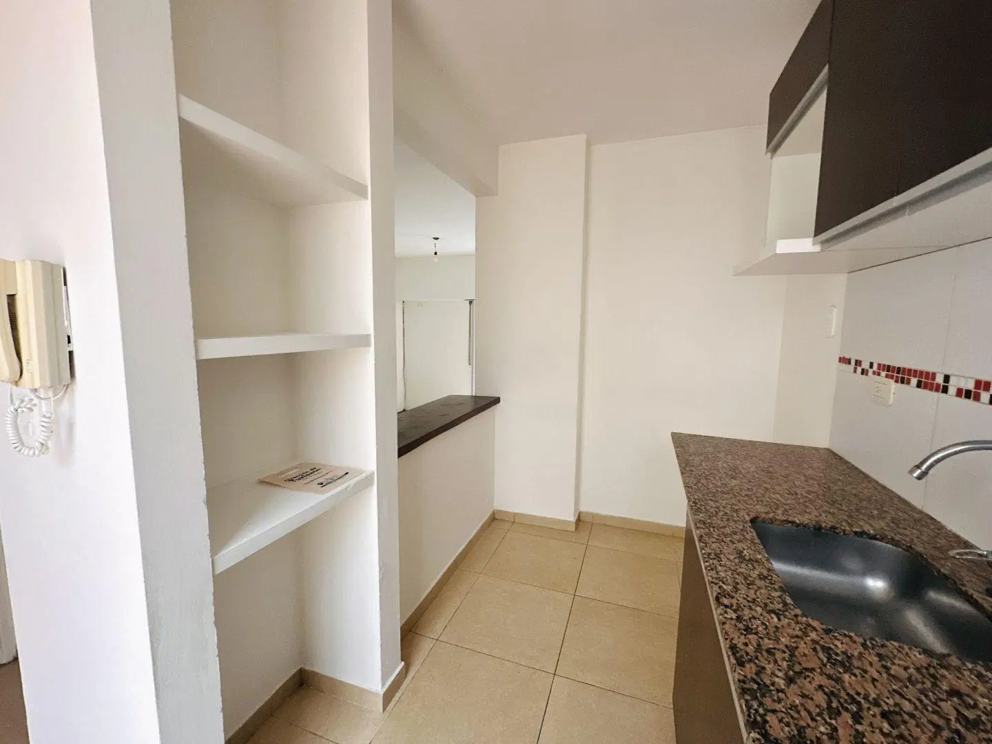 alquiler PH 2 AMBIENTES PB CON PATIO floresta 2