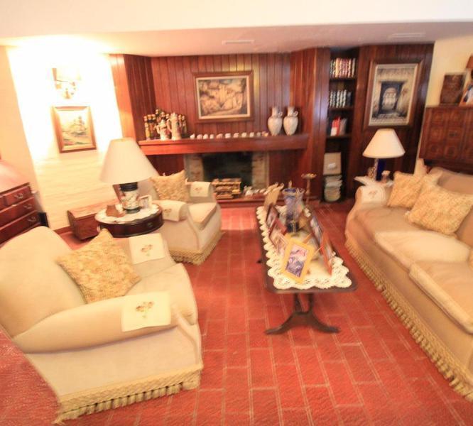 Chalet en Venta Alvear y Paso, 3 Plantas. 400 m² Cubiertos. 1
