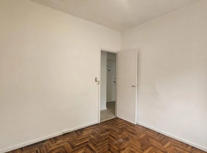 Alquiler 24 meses - Departamento dos ambientes a la calle - Falucho 1708 2