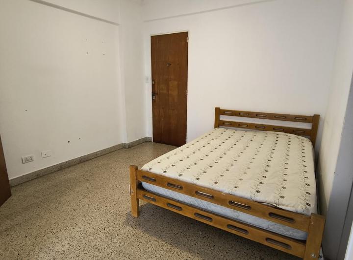 Alquiler 24 meses - Departamento monoambiente a la calle - Stgo del Estero 2486 - Centro 1