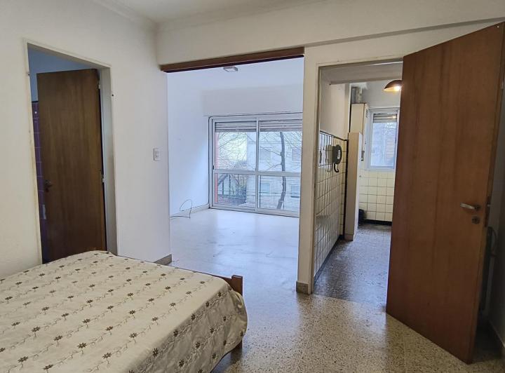 Alquiler 24 meses - Departamento monoambiente a la calle - Stgo del Estero 2486 - Centro 2