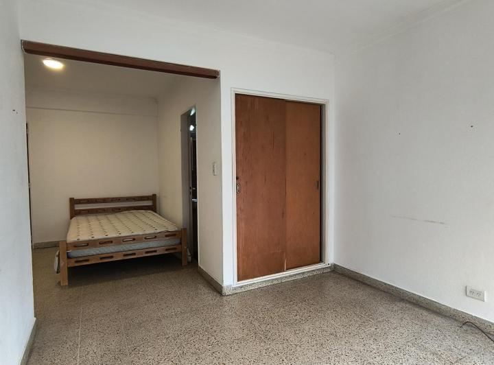 Alquiler 24 meses - Departamento monoambiente a la calle - Stgo del Estero 2486 - Centro 4