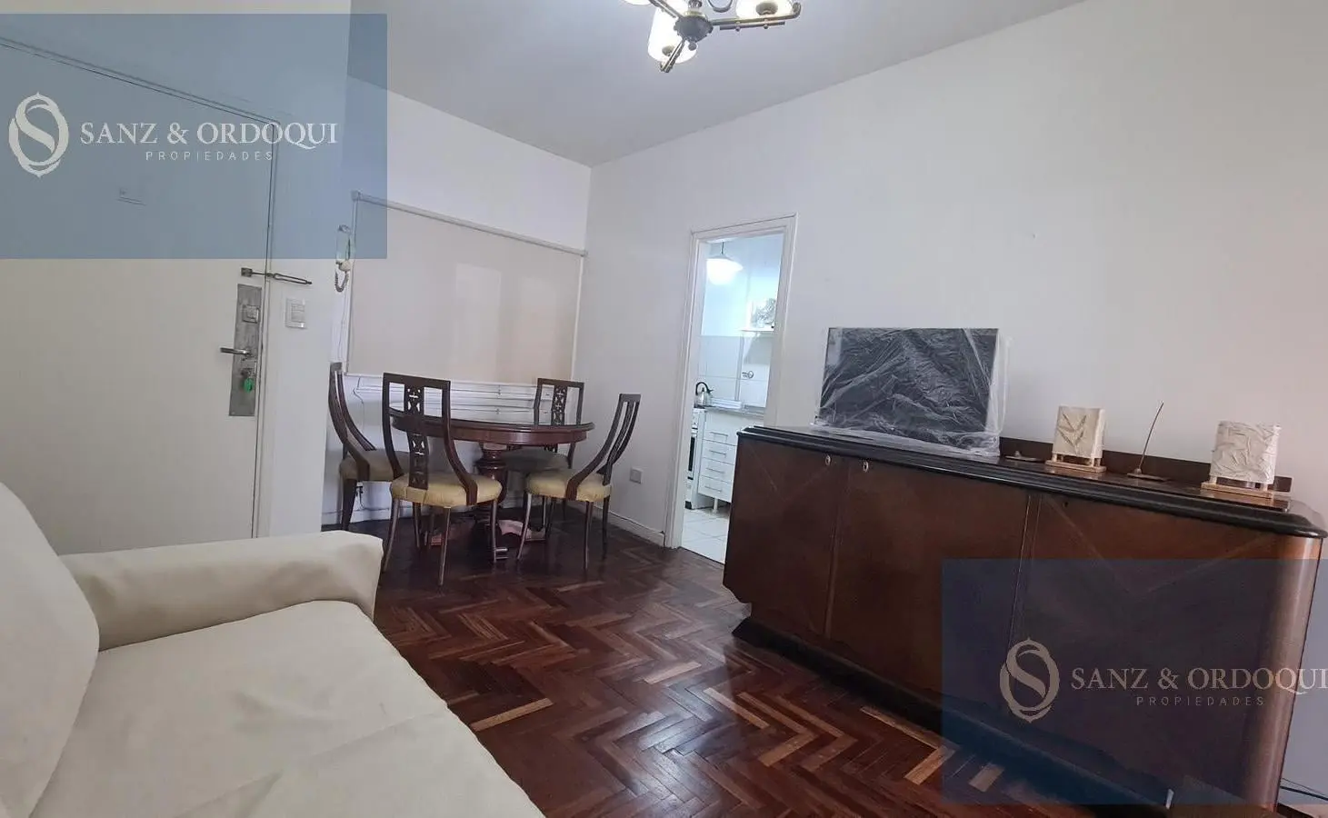 Alquiler temporario - Departamento tres ambientes invertido a la calle - Cordoba 2277 4