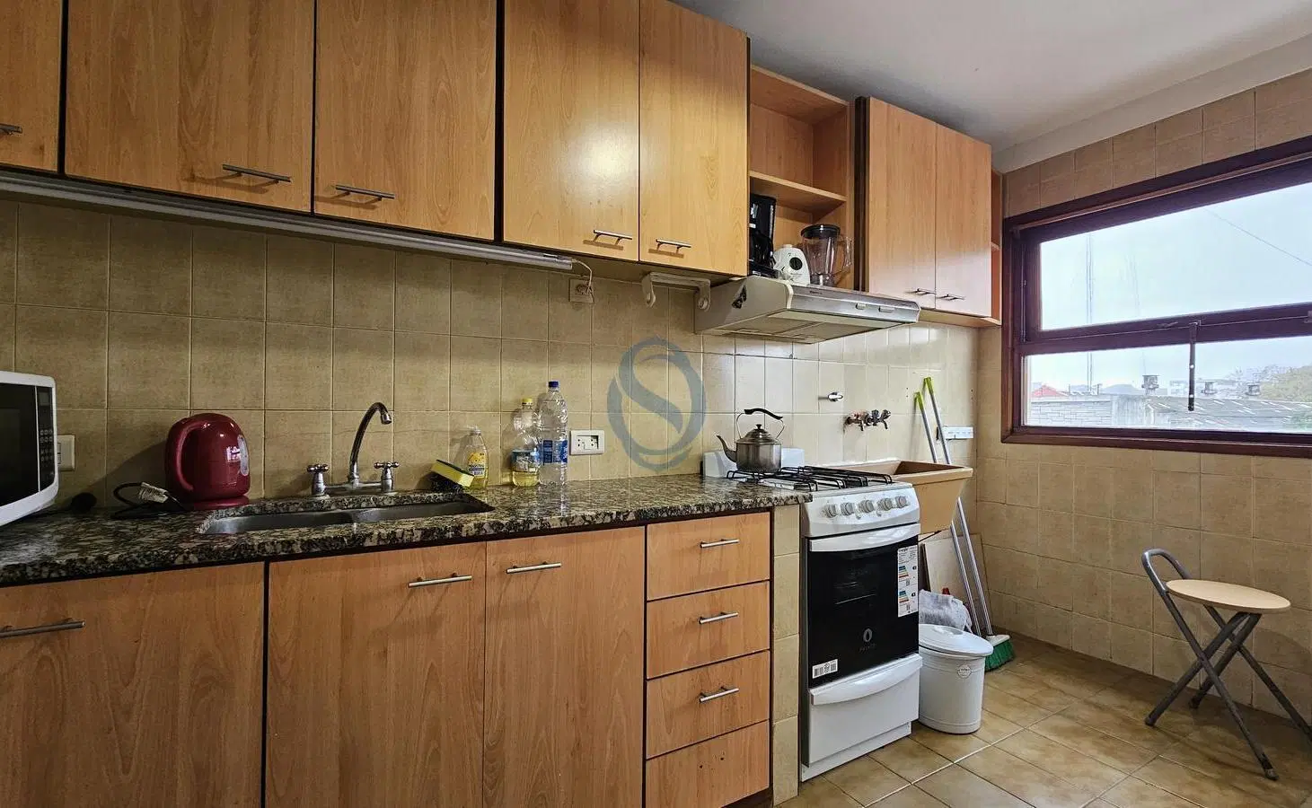 Alquiler 24 meses - Departamento tres ambientes a la calle con balcón - Alvarado 2177 5
