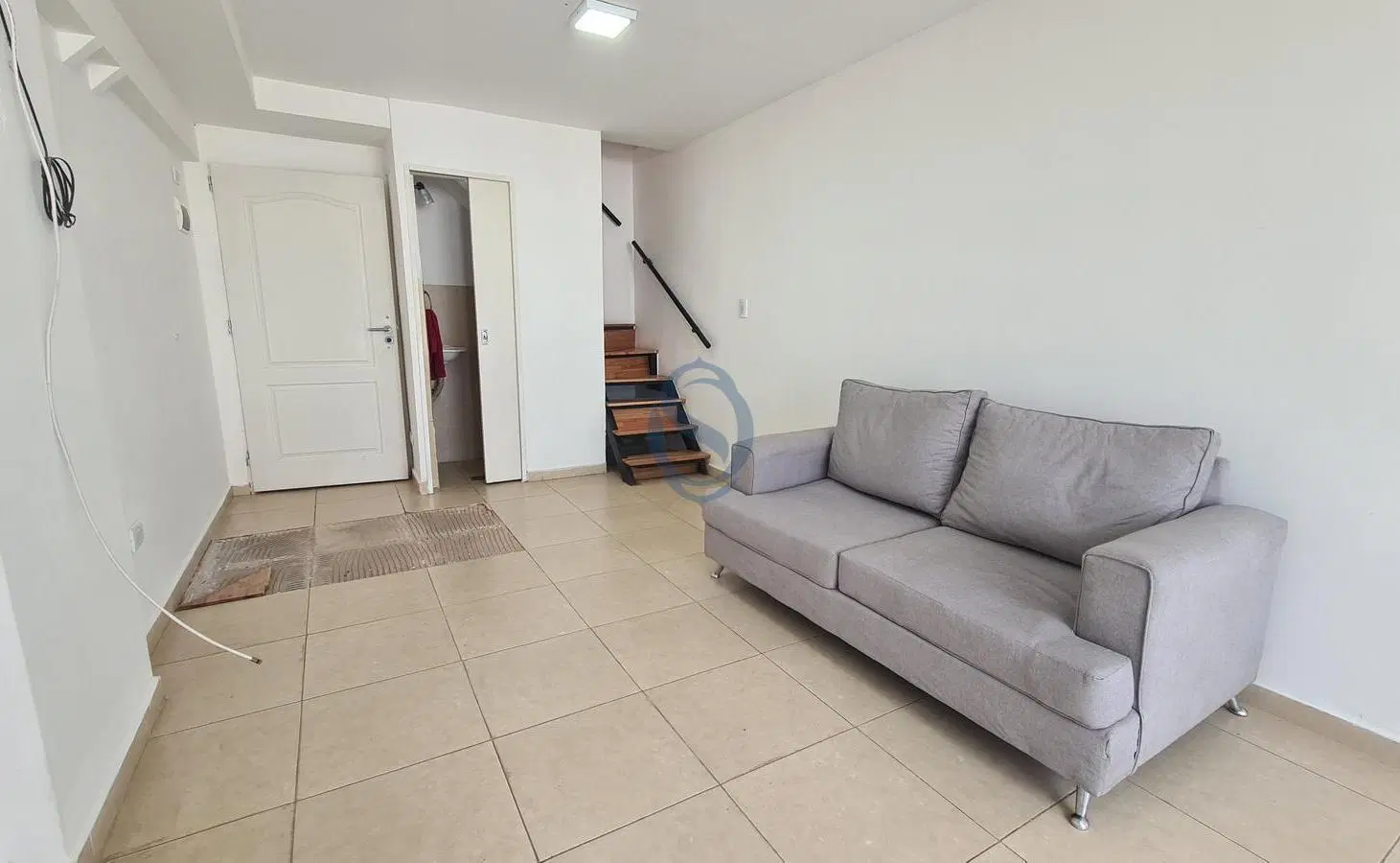 Alquiler 24 meses - Tres ambientes en duplex a la calle con terraza propia - 11 de Septiembre 4
