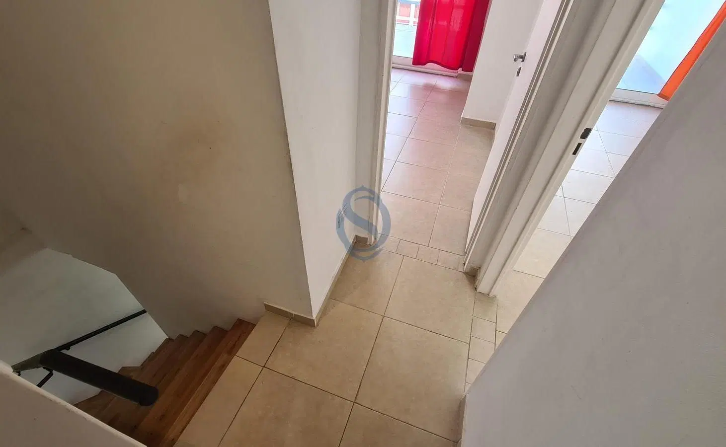 Alquiler 24 meses - Tres ambientes en duplex a la calle con terraza propia - 11 de Septiembre 2