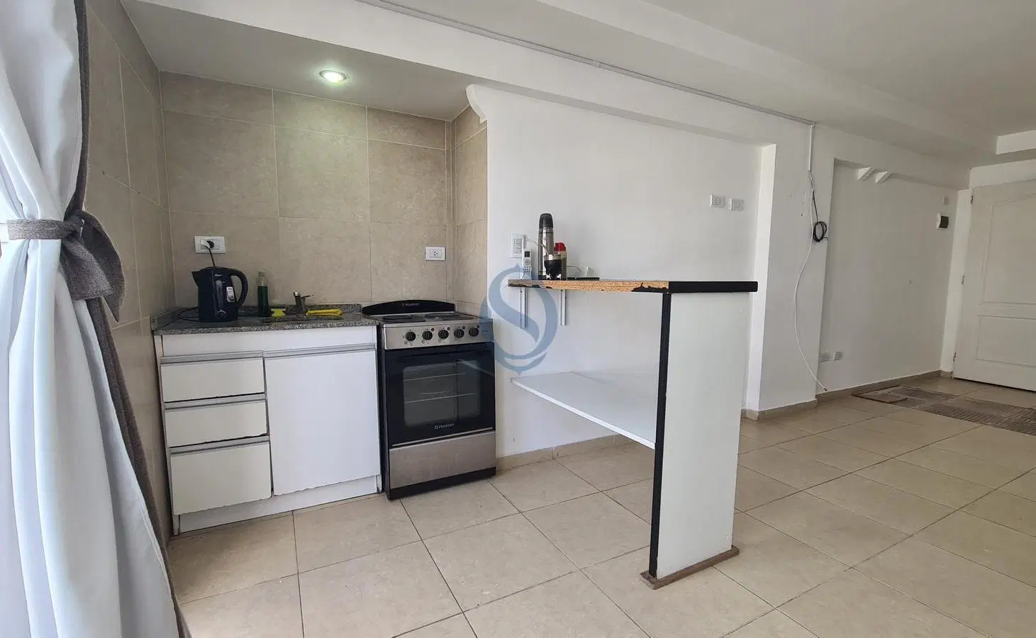 Alquiler 24 meses - Tres ambientes en duplex a la calle con terraza propia - 11 de Septiembre 3