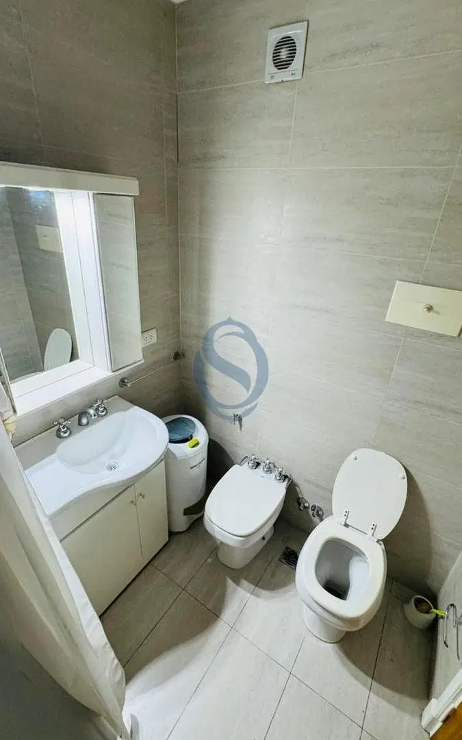 Alquiler 24 meses - Departamento dos ambientes con balcon a la calle - Cordoba 2076 3