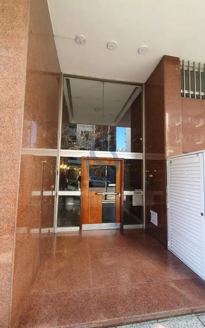 Alquiler 24 meses - Departamento dos ambientes al contrafrente - Santiago del Estero 2300 5