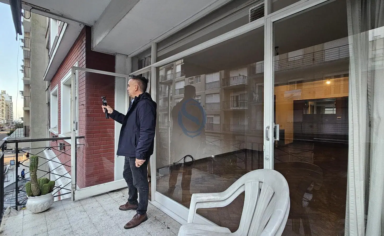 Departamento en Centro · 4 amb frente, balcón amplio 2