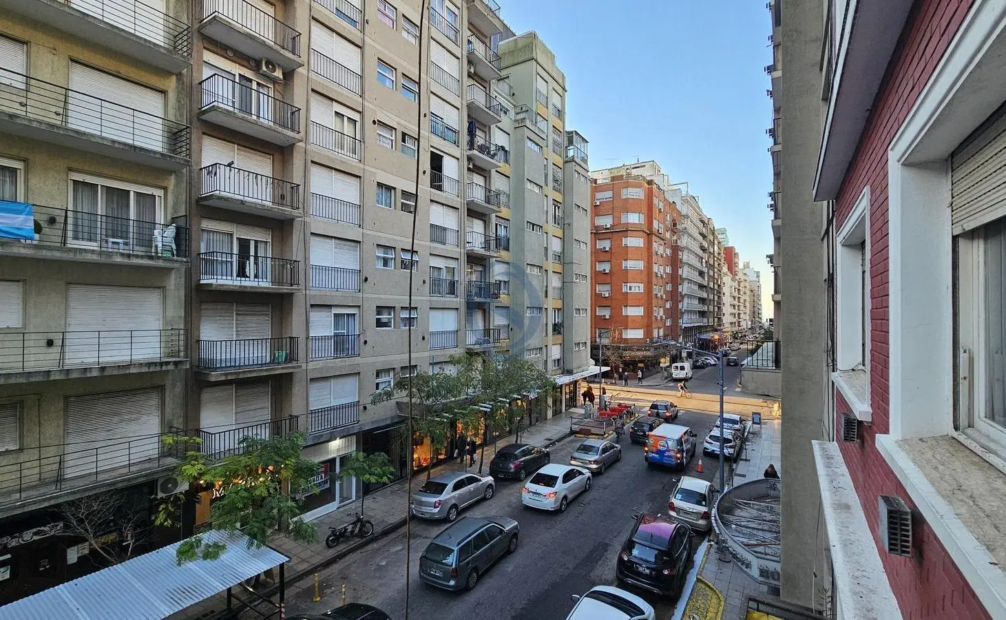 Departamento en Centro · 4 amb frente, balcón amplio 1