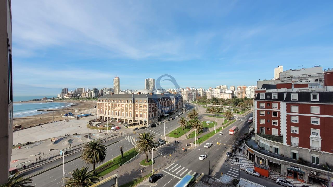 Departamento en Centro · balcón con vista al mar