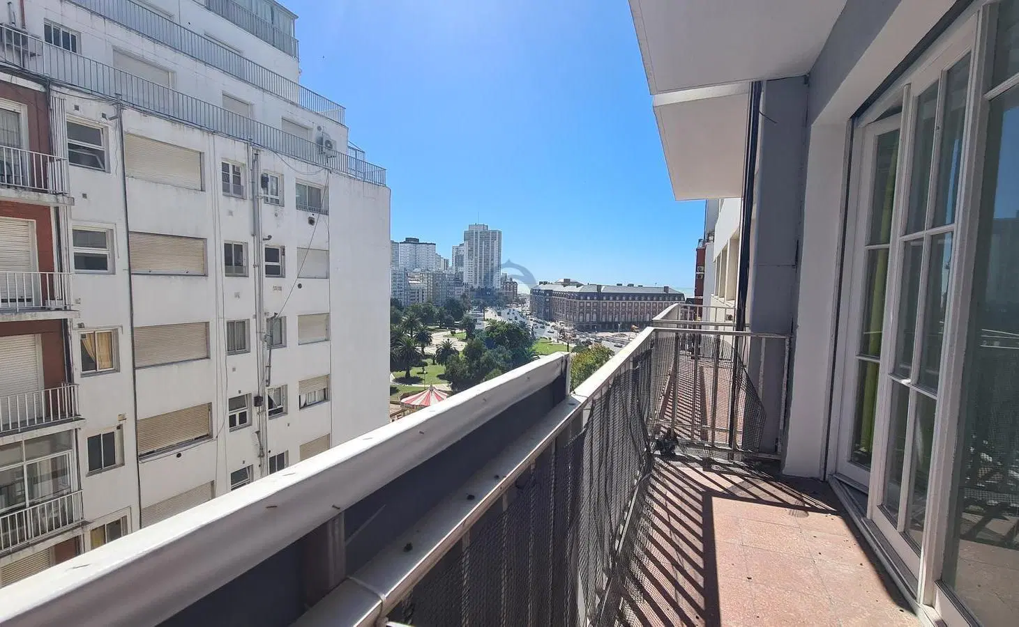 Alquiler 24 meses - Departamento monoambiente con balcón a la calle - Av. Colon 1898 4