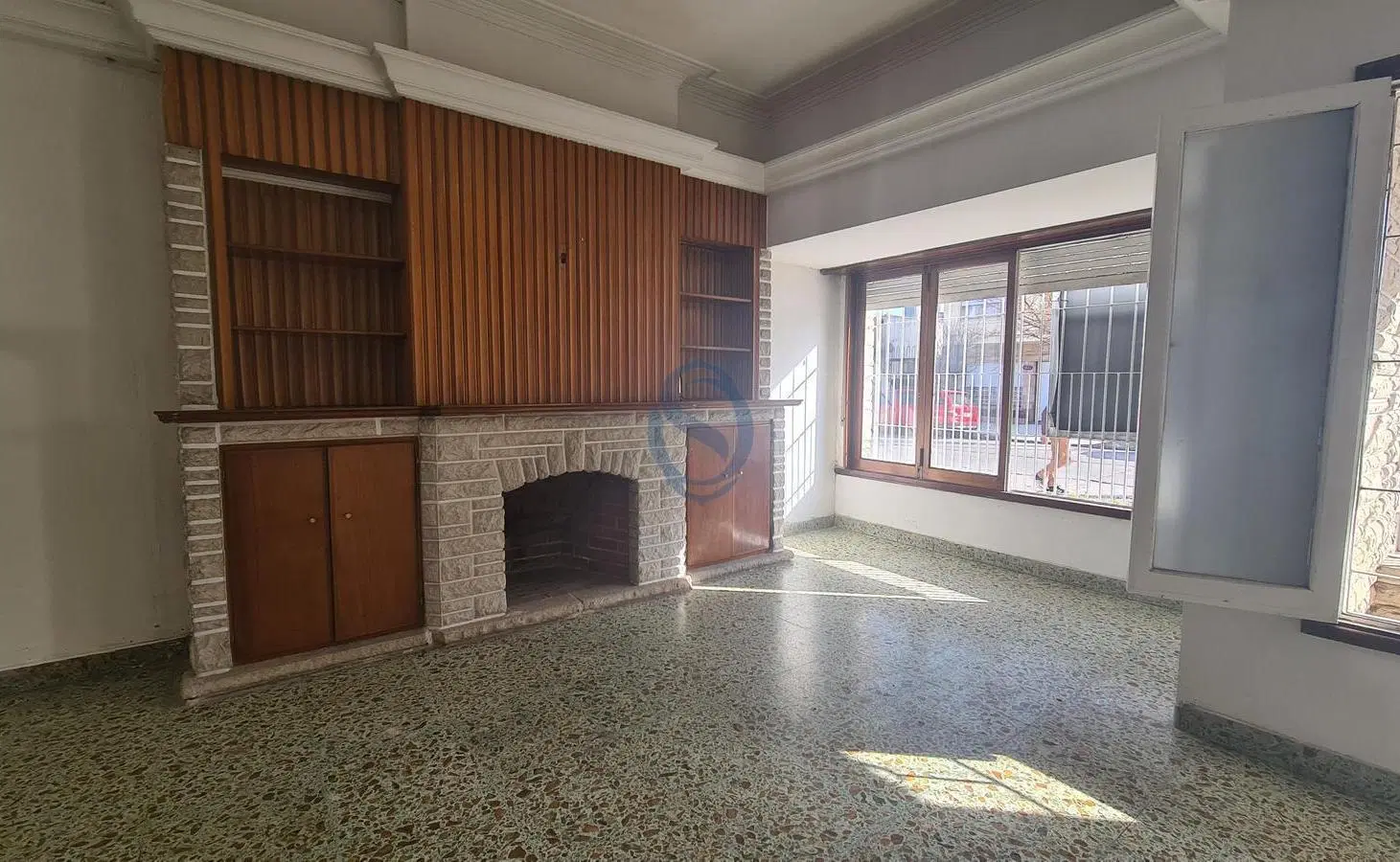 Casa de tres ambientes con patio y garage - Barrio Don Bosco 5