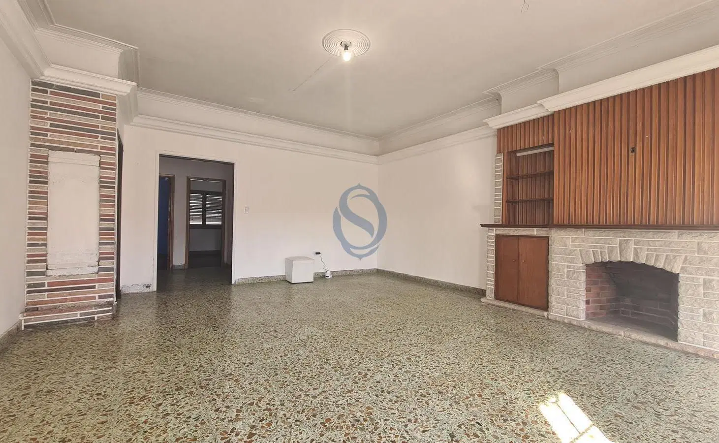 Casa de tres ambientes con patio y garage - Barrio Don Bosco 1