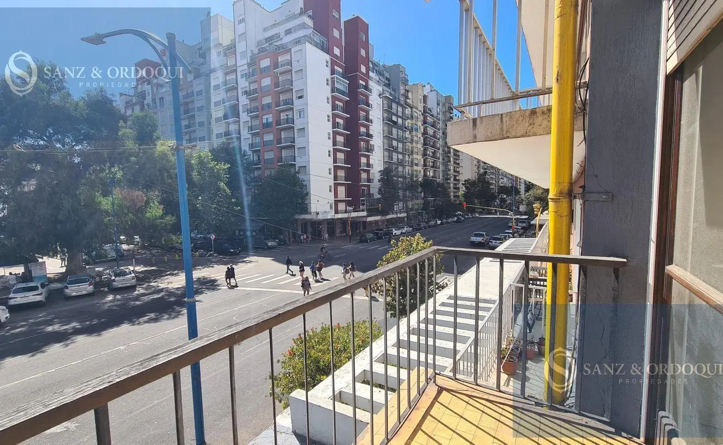 Alquiler Estudiantes - Departamento dos ambientes con patio - Av Colon 1930 3
