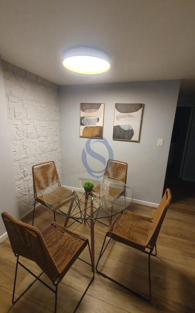 Departamento en Venta 2 Amb con Patio reciclado por completo