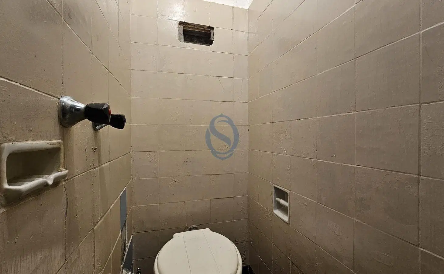 Venta - Departamento tres ambientes con dependencia - Av colon 2154 5