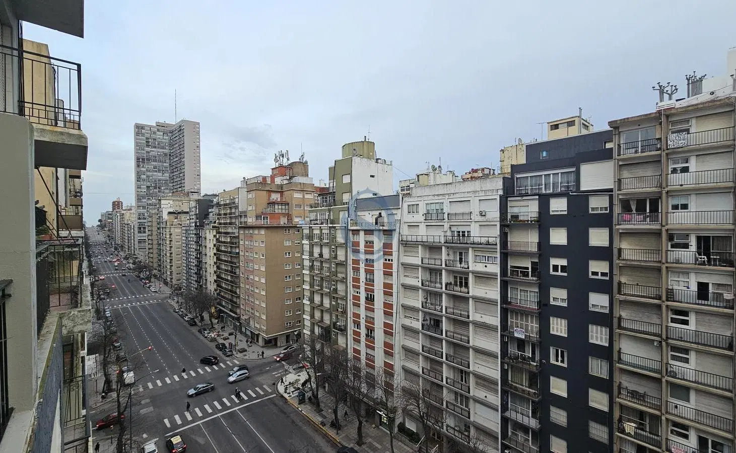 Venta - Departamento tres ambientes reciclados con balcon terraza - Av Colon 1865 3