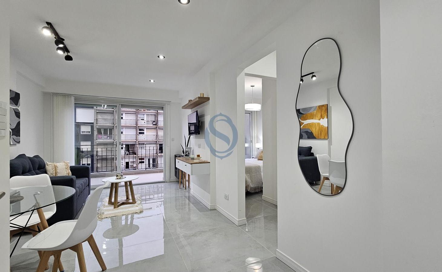 Venta - Departamento tres ambientes reciclados con balcon terraza - Av Colon 1865