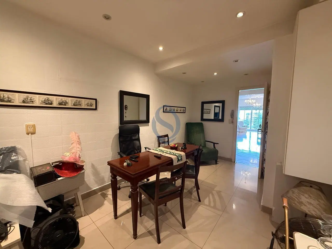 Venta departamento 3 ambientes. Zona Plaza Colón. 4