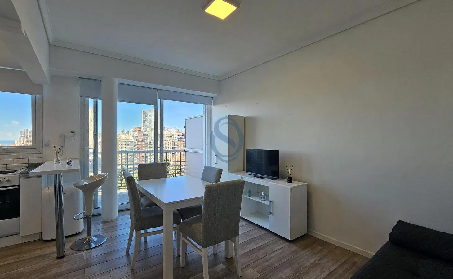 Venta - Departamento dos ambientes con balcon y vista a Plaza Colon - Buenos Aires 2097 4
