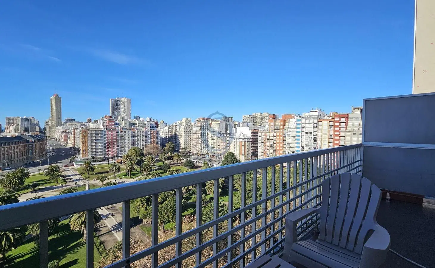 Venta - Departamento dos ambientes con balcon y vista a Plaza Colon - Buenos Aires 2097 5