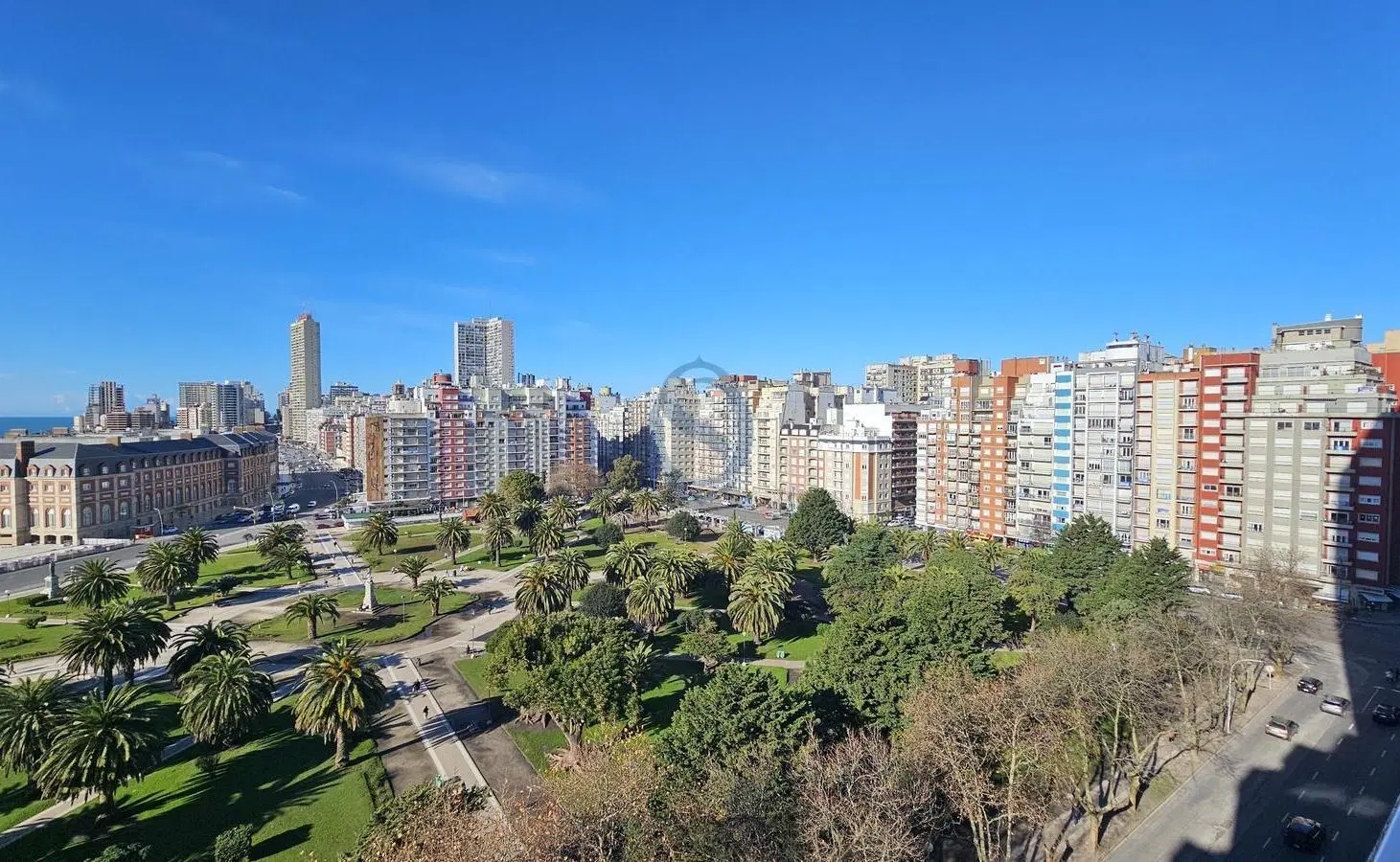 Venta - Departamento dos ambientes con balcon y vista a Plaza Colon - Buenos Aires 2097 3